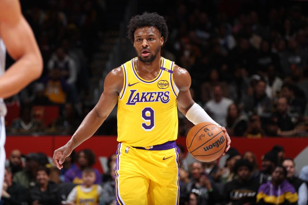 在球队通过 在球队通过